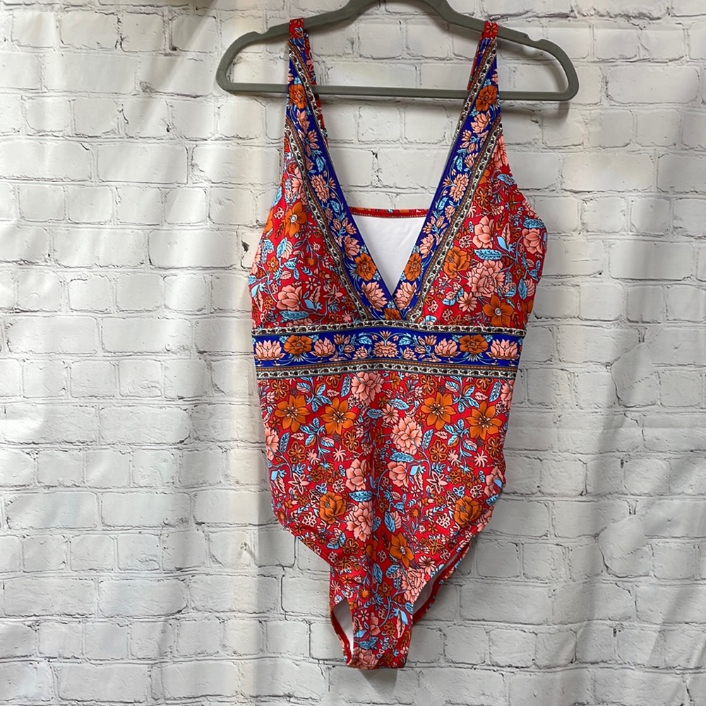 Floral one piece padded bra size 0XL swimsuit